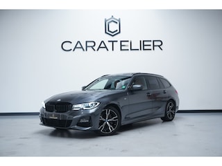 BMW 3-serie Touring 318i High Executive / Trekhaak / Pano / M-pakket