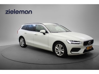Volvo V60 2.0 B3 Momentum Business Automaat - Carplay, Camera, Digital Cockpit
