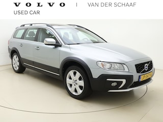 Volvo XC70 2.0 FWD Polar+ | Trekhaak | Schuif kantel dak | Elektrische stoelen + memory | Stoelverwarming |