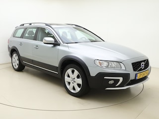 Volvo XC70 2.0 FWD Polar+ | Trekhaak | Schuif kantel dak | Elektrische stoelen + memory | Stoelverwarming |