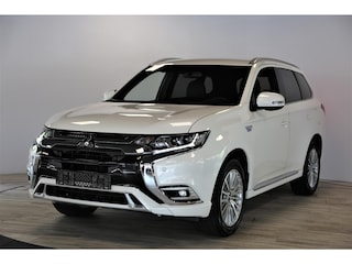 Mitsubishi Outlander 2.4 PHEV Instyle | Schuif- kanteldak | Leer | Trekhaak