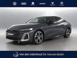 Audi A5 Limousine 2.0 TFSI 150pk Edition one / Passenger Display / Stoelverwarming / 360 Camera