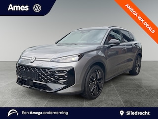 Volkswagen T-Roc 1.5 eTSI 150pk DSG R-Line First Edition | Trekhaak, wegklapbaar | Elektrische achterklep | Black Style