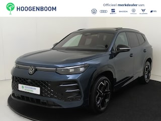 Volkswagen Tayron 1.5 eHybrid R-Line Edition | SoH 98% | Panoramadak | Trekhaak | Harman/kardon | Black style | Adaptieve demping | 360 camera | Head-up display | Stoelverwarming voor en achter |