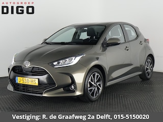 Toyota Yaris 1.5 VVT-i First Edition | Navigatie | Camera | Lichtmetalen velgen |