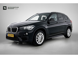 BMW X1 SDrive18i Executive(Volledig Dealer OnderH, Panorama, Navi, StoelV, Parkeersensoren, Climate Con, Etc)