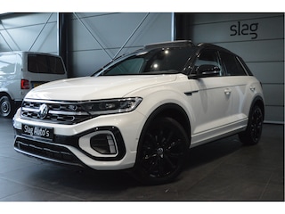 Volkswagen T-Roc 1.5 TSI 2X R-Line navi pano camera trekhaak 18 inch 150 pk !!