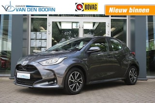 Toyota Yaris 1.5 MHEV Business+, Dealeronderhouden, All-Season, Stoelverwarming etc.