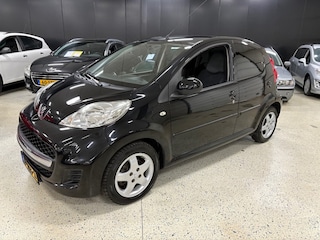 Peugeot 107 1.0-12V BLACK & SIL. AIRCO / LEDER/ALCANTARA / LM VELGEN / CV