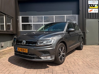 Volkswagen Tiguan 1.4 TSI Highline | AUTOMAAT | PANO | 360 CAMERA | TREKHAAK | MASSAGE STOEL | VOL OPTIES