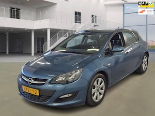 Opel Astra 1.7 CDTi S/S Business +|LAGE KM MET NAP