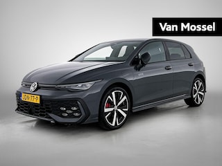 Volkswagen Golf 1.5 eHybrid GTE 272 PK| Origineel Nederlands | 1e Eigenaar | Navigatie | Achteruitrijcamera | Stoelverwarming | Stuurwielverwarming | Black Style