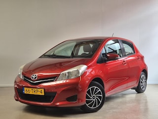 Toyota Yaris 1.0 VVT-i Aspiration / Camera / Trekhaak / Origineel NL