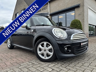 Mini Mini 3-Deurs 1.6 Business Line Navigatie / Airco