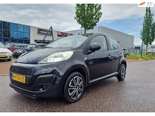 Peugeot 107 1.0 Access Accent AIRCO WERKEND BOEKJES