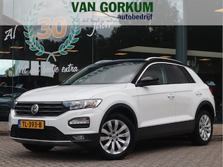 Volkswagen T-Roc 1.5 TSI Style Navi / Clima / Handgesch / Dealer onderhouden BTW AUTO / 1e eigenaar / 150PK!