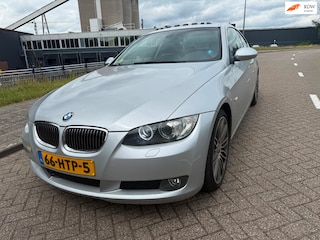 BMW 3-serie Coupé 325i Executive