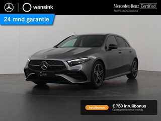 Mercedes-Benz A-klasse 180 Star Edition AMG Line | Night | Multibeam | Panoramadak | Sfeerverlichting | Stoelverwarming | Achteruitrijcamera |