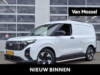 Ford Transit Cour. Trend 44 kWh | Ombouw! | Trekhaak | 325KM WLTP | Omvormer | Achteruitcamera | Apple Carplay & Android Auto |