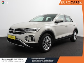 Volkswagen T-Roc 1.5 TSI Style Navigatie Apple Carplay/Android Auto Camera Parkeersensoren Adaptieve Cruise Control Dodehoek Assistent Elektrische achterklep Stoel- en stuurverwarming Full Led Climate Control Lichtmetalen velgen