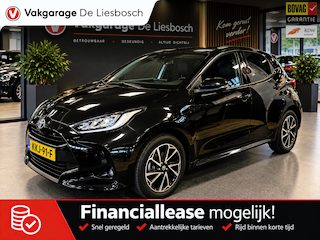 Toyota Yaris 1.5 Hybrid Style / LED / head-up / panoramadak / camera / keyless