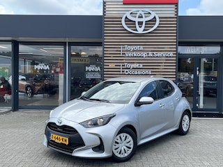 Toyota Yaris 1.5 Hyb. Active | PDC Achter | Camera