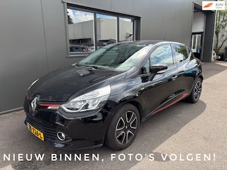 Renault Clio TCe 90 Limited / Navigatie / Parkeersensoren achter!