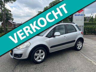 Suzuki SX4 1.6 Exclusive // Trekhaak // Stootlijst // Leuke nette Suzuki Sx4 // Climate control // Rijklaarprijs!