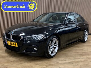 BMW 320i High Executive|Automaat|Climate Control|Navigatie|