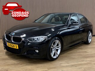 BMW 320i High Executive|Automaat|Climate Control|Navigatie|