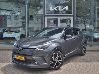 Toyota C-HR 1.8 Hybrid Bi-Tone Plus | Automatische Airco | Camera | Navigatie | Stoel+Stuurverwarming | Leder | Trekhaak