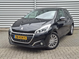 Peugeot 208 1.2 Signature Nav/Airco/LMV/Park