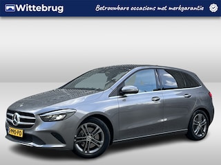 Mercedes-Benz B-klasse 220 Premium / Camera / Navigatie / Pano / Half leder / Parkeersensoren V+A / Stoelverwarming / P4