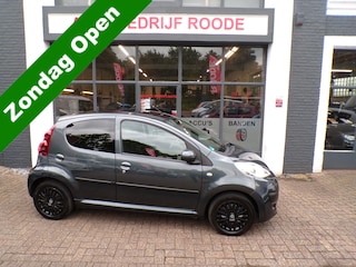 Peugeot 107 1.0 12V Automaat Black Edition TOP STAAT,GOED ONDERHOUDEN!