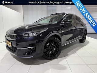 Kia XCeed 1.5 T-GDI MHEV Black Edition Automaat, Schuif Kantel dak, Stoel en Stuur verwarming, Apple Carplay/Android Auto, Navigatie, Camera.