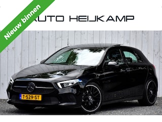 Mercedes-Benz A-klasse 180 Luxury Line | Sfeerverlichting | Pano-dak | AMG 19" LMV |