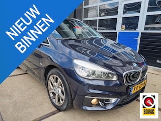 BMW 2-serie Tourer 218d Luxury LEER / NAVI / CAMERA / CRUISE / PDC