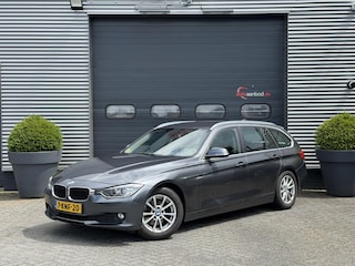 BMW 3-serie Touring 320d EfficientDynamics Edition High Executive Upgr | Navigatie | Climate Control | Stoelverwarming | Lichtmetalen Velgen |