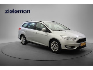Ford Focus 1.0 Edition - Carplay, Cruise, Clima, PDC