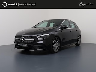 Mercedes-Benz B-klasse 180 Star Edition AMG | Panoramadak | Trekhaak | Multibeam LED | Memory | Winterpakket | Keyless |