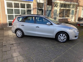 Hyundai i30 CW 1.6i Active Cool apk 7-2027