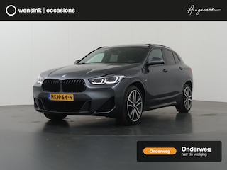 BMW X2 xDrive25e High Executive | M-Pakket | Panoramadak | Sportstoelen | HUD | M-Sportstoelen Elektrisch verstelbaar + Geheugen | Camera | Navigatie | DAB | Stoelverwarming | Ele. kofferdeksel |