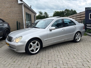Mercedes-Benz C-klasse 180 Elegance hok op wielen maar rijd perfect