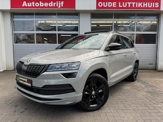 Skoda Karoq 1.5TSI ACT 150PK DSG Sportline Pano Camera ACC Keyless Navi Trekhaak