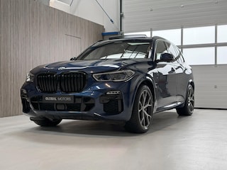 BMW X5 xDrive45e High Executive M SPORT PAKKET - PANORAMADAK - STOELKOELING + VERWARMING - LASER LAMPEN - LUCHTVERING - HIFI GELUIDSINSTALLATIE - PARKEER CAMERA 360