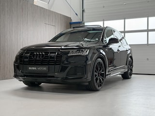 Audi Q7 60 TFSI e Quattro Competition - LUCHTVERING - PANORAMADAK - TREKHAAK - SFEERVERLICHTING - BOSE - ZWART OPTIEK - 360 CAMERA - STOELVERWARMING - ADAPT. CRUISE