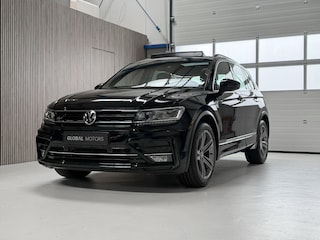 Volkswagen Tiguan 1.5 TSI ACT Highline R Line - PANORAMADAK - VIRTUAL COCKPIT - STOELVERWARMING - LED - AUTOMAAT - ADAPTIEVE CRUISE CONTROL