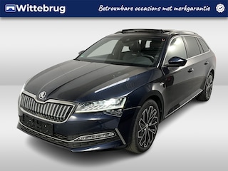 Skoda Superb Combi 1.4 TSI iV Laurin & Klement / AUTOMAAT/ PANO/ TREKHAAK/ LEER/ STANDKACHEL/ DCC/ 360 CAMERA/ ACC/ STUUR+STOELVERWARM.+KOEL./ MEMORY SEAT/ ELEK.ACHTERKLEP/ KEYLESS/ DODEHOEK/ SMARTLINK/ NAVI/ DAB/ CLIMA/ LED/ 18'' LMV