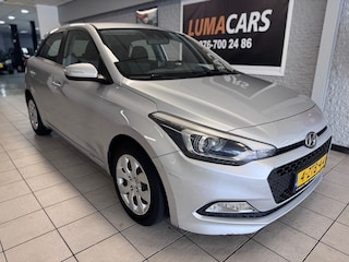 Hyundai i20 1.2 HP i-Motion| Nieuwe APK | Cruise | Airco |