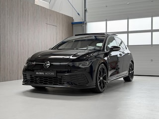 Volkswagen Golf 2.0 TSI GTI Clubsport 300PK - DEALER ONDERHOUDEN - PANORAMADAK - BLACK ON BLACK - HARMAN KARDON - STUUR + STOELVERWARMING